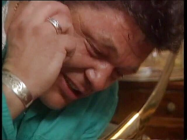 My porn family: Hijastra ingrato (película porno completa)