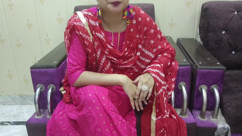 Saarabhabhi6: 最も美しい最もホットなインド人教師