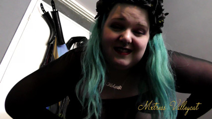 Mxtress Valleycat: Gothic seduction