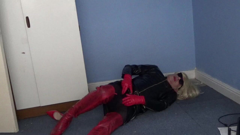 Leather Kirsten: 음란한 키르스틴