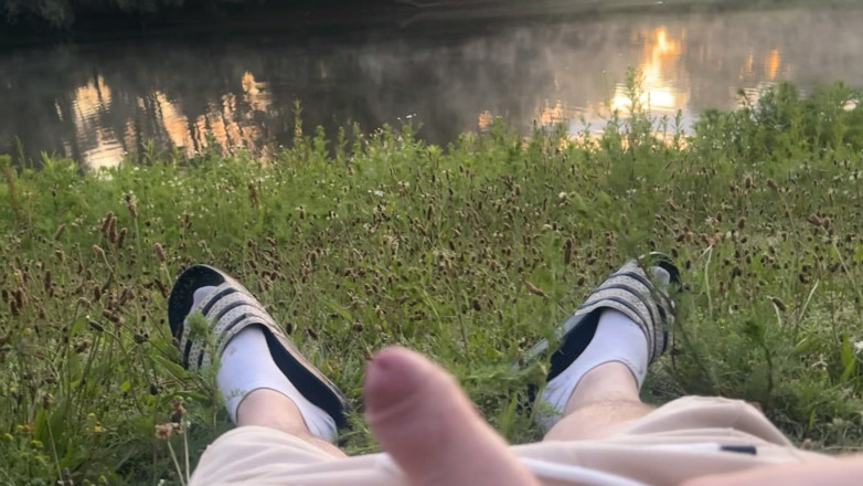 Riskiedik: Giocando al mattino sul lago