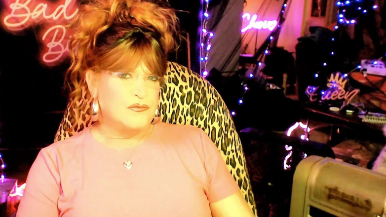 FemmeCheri120: Es una cosa de las trans