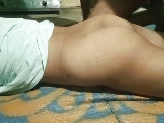 Pooja Sexy: भारतीय तमिल भाभी ने किचन में देवर के साथ सेक्स किया।