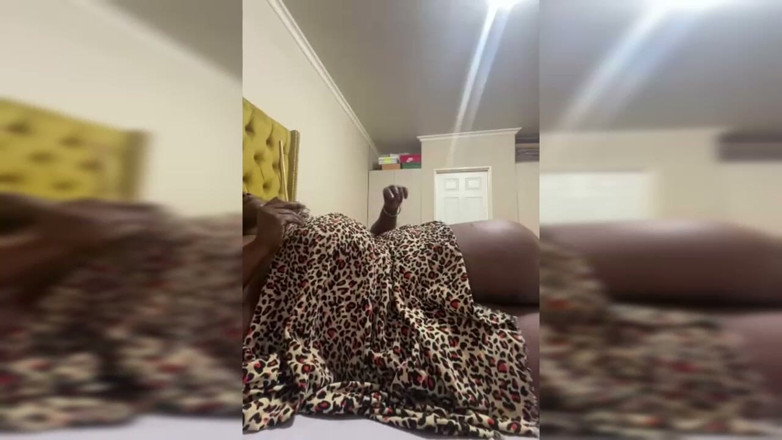 Legendary Booty Overdose: Striptease murdar cu o femeie super-mare și frumoasă neagră