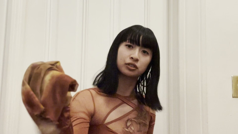 Felicity Azura: एशियाई सौतेली बहन पर