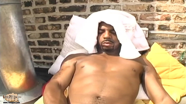 ThugBoy: Mac ' VELKÉ ČERNÉ PÉRO