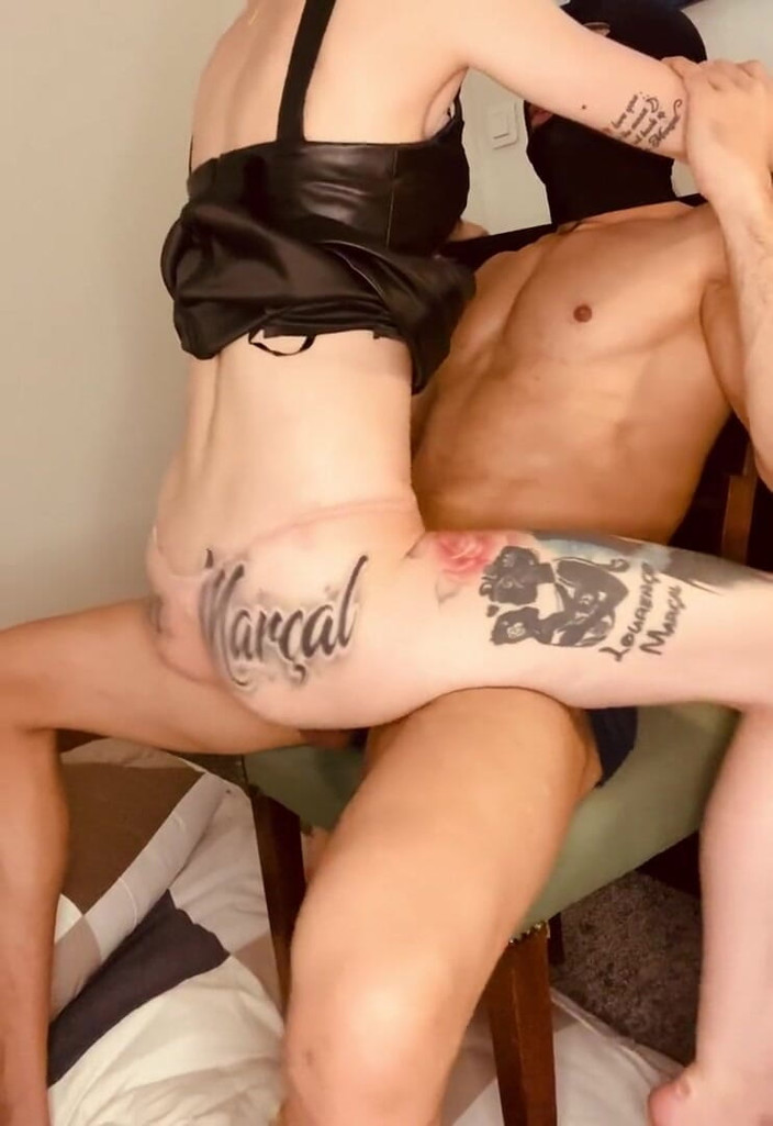 MaskCouple: Sedí šílí s nadrženou