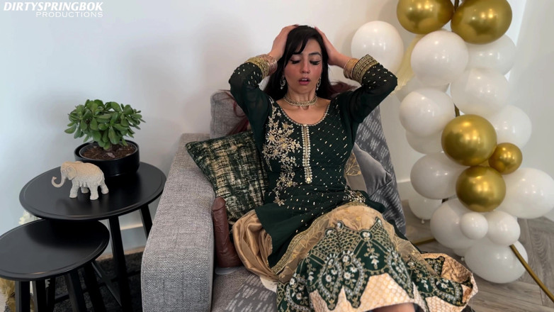 Aaliyah Yasin: Aaliyah Yasin Finds a Dildo After the Eid Party