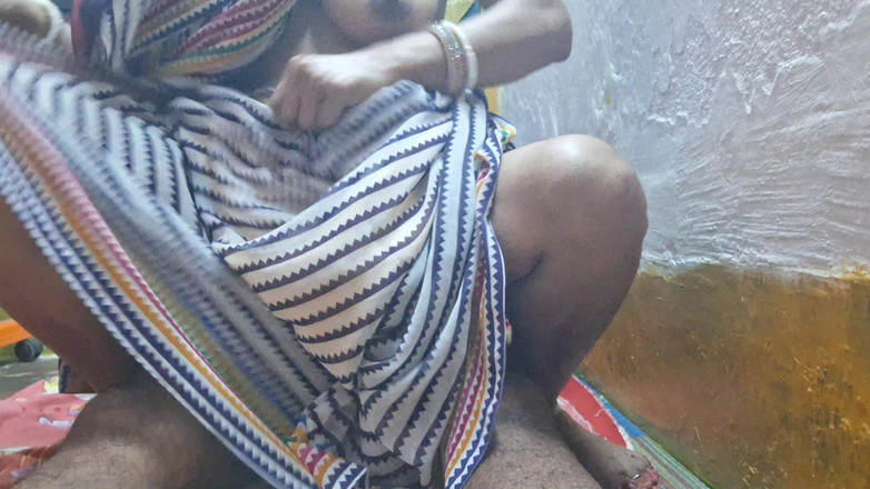 Busty Banuu: Naga i pieprzona żona młodszego brata przyrodniego