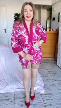MiLF bollenti dice porcate cosa farà del tuo cazzo