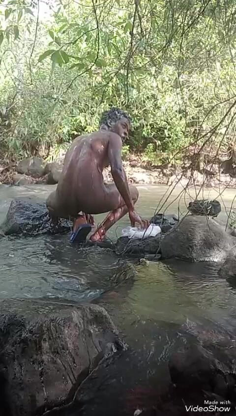 Sexyjayla254: Sabão masturbação grande preto pau gozando fora parte 1