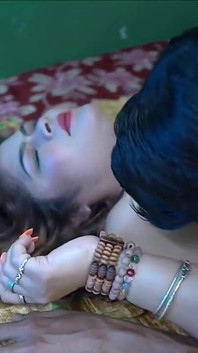 インドのセクシーモデルのエロティックな写真撮影とカメラマンとのロマンチックなセックス