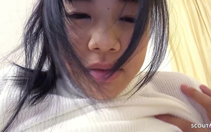 Full porn collection: Japanse tiener met grote tieten Ayami geneukt door stiefvader ongecensureerd