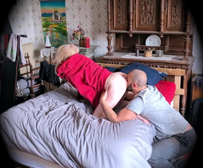 Livingcolors-vip: Premium - Hon har analsex med grannen medan hans fru är på...