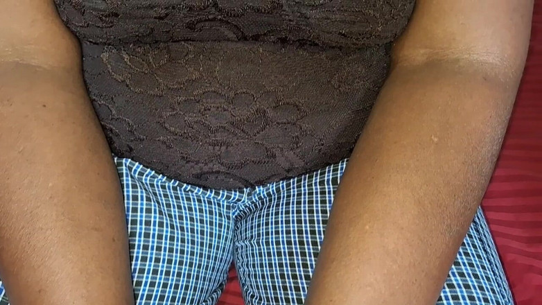 Teena New: Milf sexy și obraznică spectacol de dimineață