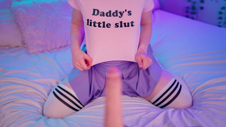 Jolie Lyon: Miluji svého zlého nevlastního syna, chci, aby mě ošukal