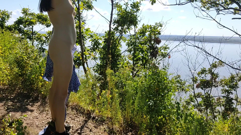 MissPopa: Sexuelle Unterhaltung im Wald