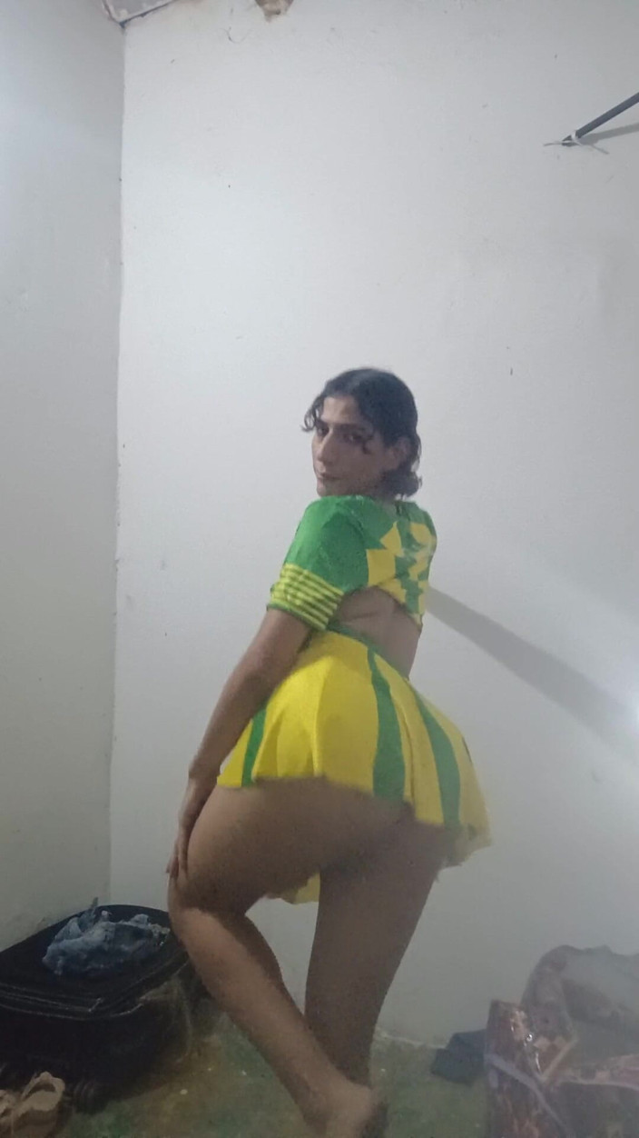 Femboy from Colombia: Orang-orang baik memberikan segalanya di sini