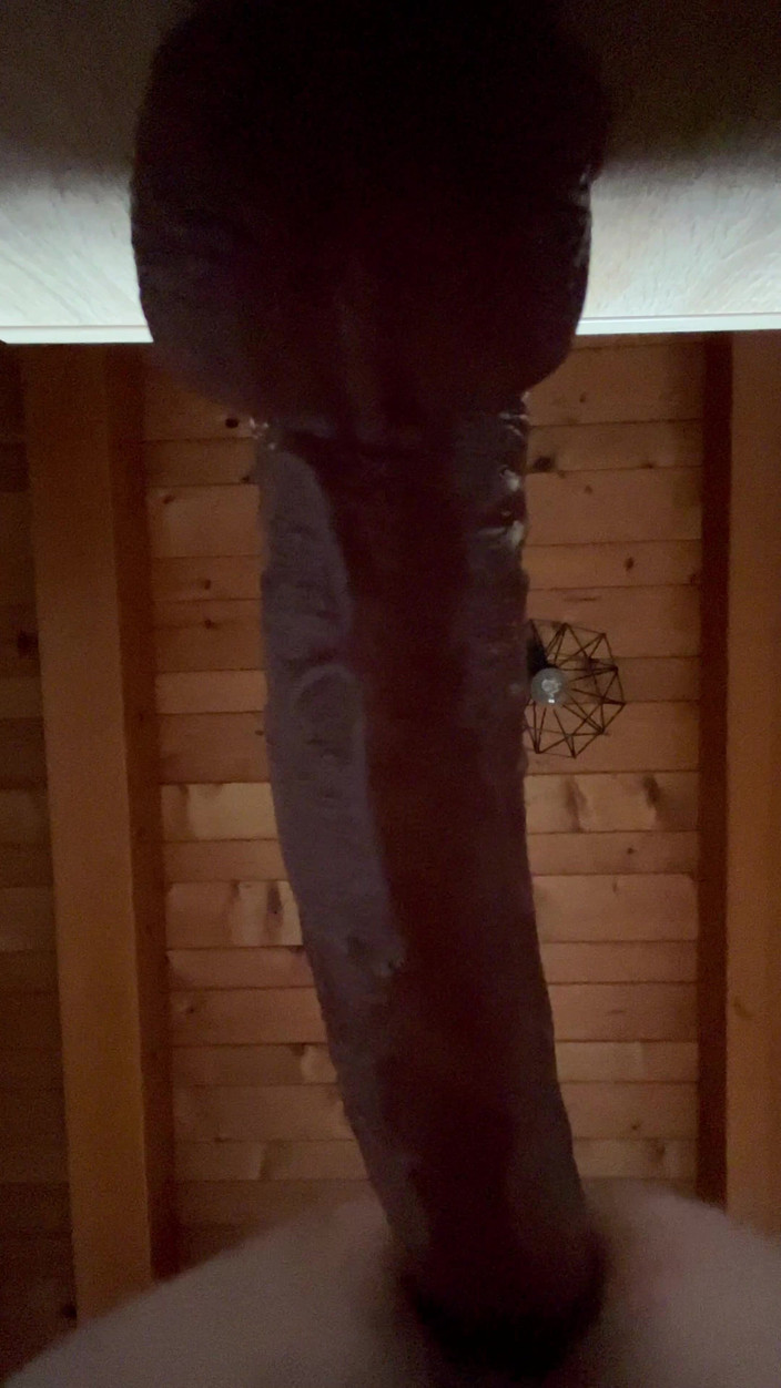 Almaviva: Дідусь глибоко трахає себе своїм 50-см членом