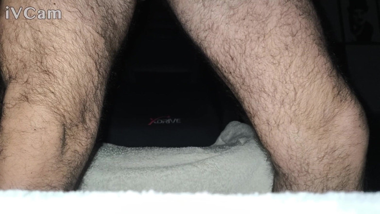 Cummyboy90: Minha bunda peluda e apertada está pronta para ser fodida.