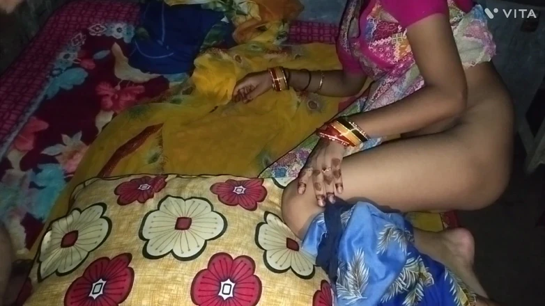 Priya Sena: Indian Muslim Girl Ki Gaand Mari Tel Lagakar Maja Aa...
