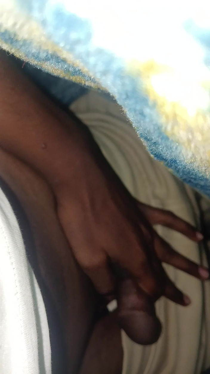 Barkat: Akela Boy是一个令人欲罢不及的欲望