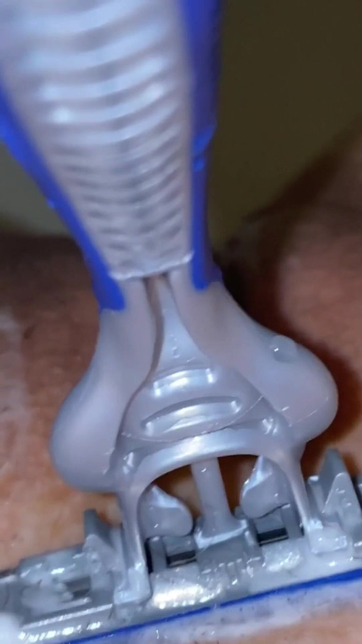 Dirtysecret: मेरी बालों वाली चूत की शेविंग