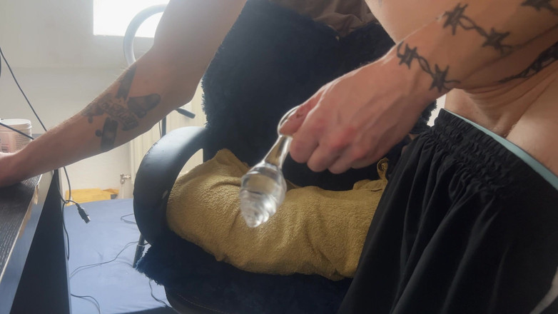 Zkittle: ग्लास प्लग इन माई गधा