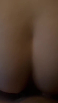 Jiggly white pawg milf lotuss queen salta para cima e para baixo no BBC