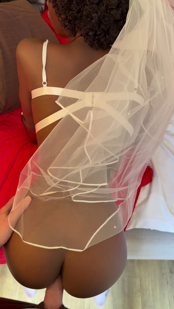 Missblackreey: 겸둥이 흑누나 마누라와의 첫날 밤