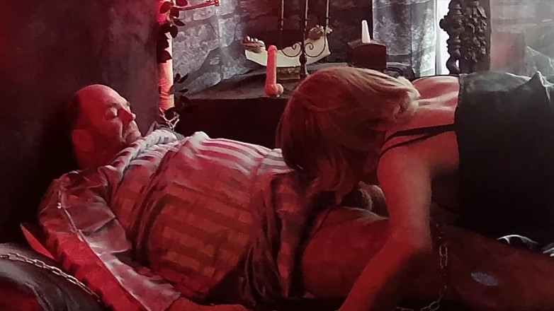 Aaexperinces trans: Part 2- Lanista Bear Introduces Our New Maid Jayne and Test...