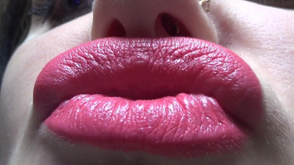 Goddess Misha Goldy: Kissing and duck face with big pink lips
