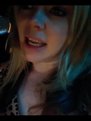 Alicia Rhodes: 给你的小信息