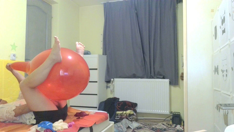 MercyLove: Blow to Pop Baloon Merah Besar Dengan Puting Keluar