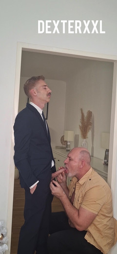 Dexterxxlfun: Sugs av från styvfar