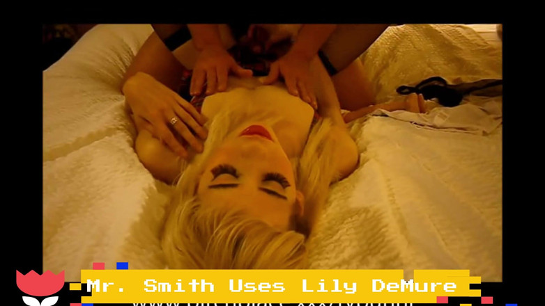 Tia Tizzianni Productions: Lily Demure follada en bolas profundas por Mr. Smith con...