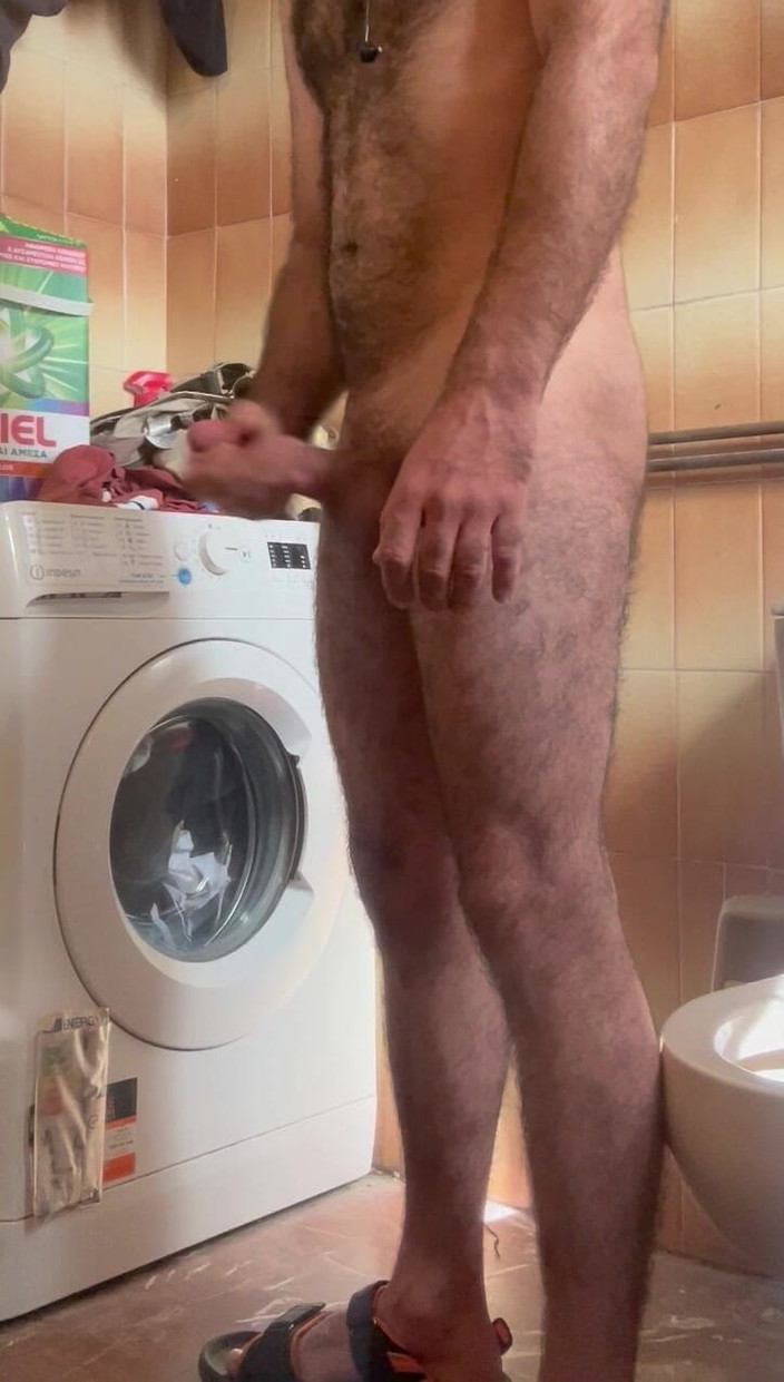 Adeegujjar Studio: Big Dick