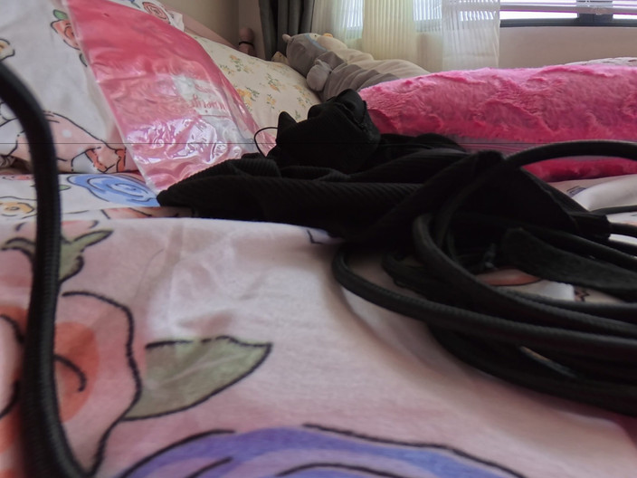 Aiko Maine: 360 第一人称视角：你的玩具看着我拆箱并慢慢脱衣服