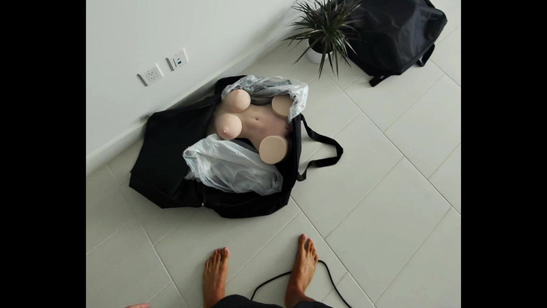 Chokobanana: Une femme de ménage m’a défié de la baiser à la...