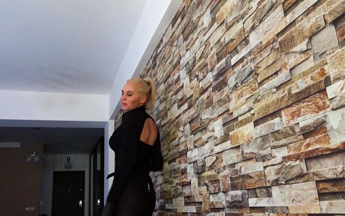 Goddess Celine: Fantazie z kočičí kombinézy