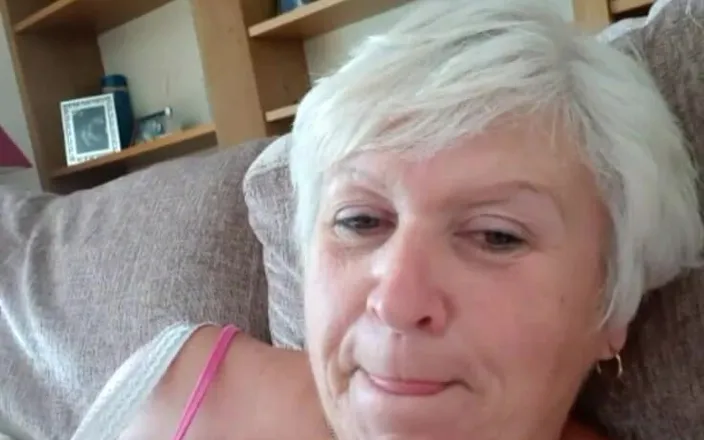 Uk Joolz: Talking session with Joolz 34