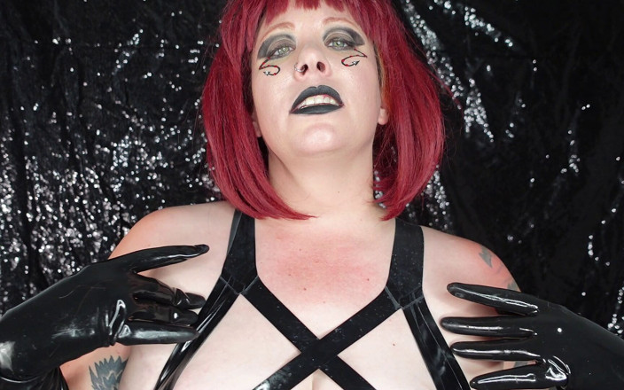 Deanna deadly: ラテックス手袋の悪魔の体重増加呪い