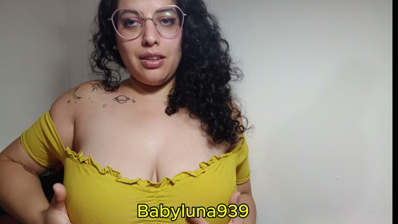 Babyluna939: 큰 가슴을 가진 문신한 여성이 자신을 만지는 법을 가르쳐줍니다 -babyluna939와 joi