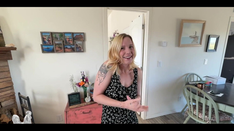 Jane Cane: 他像他所想的一样亲吻我