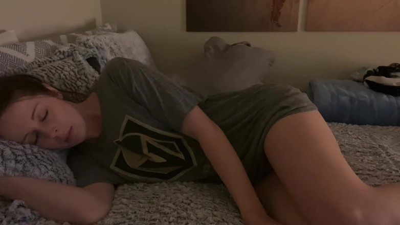 Nadia Foxx: Mattina dopo sesso senza preservativo e pompino indossando la tua...