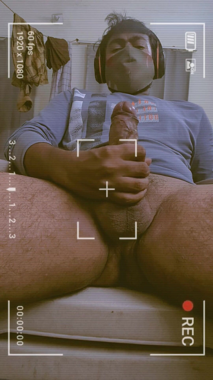 Joystoy: Indyjski student strock jego kutas do spust