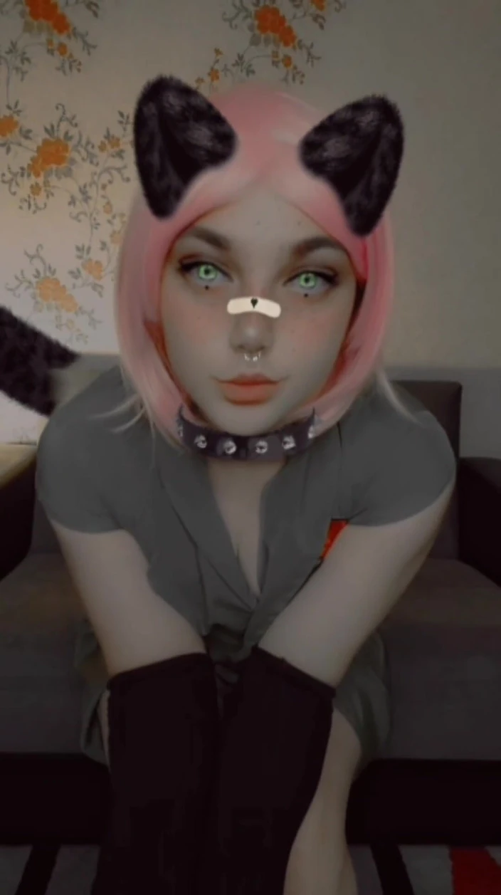 Kitty_Cross: Purrfect Glam: Seksowna i urocza cat girl vibes