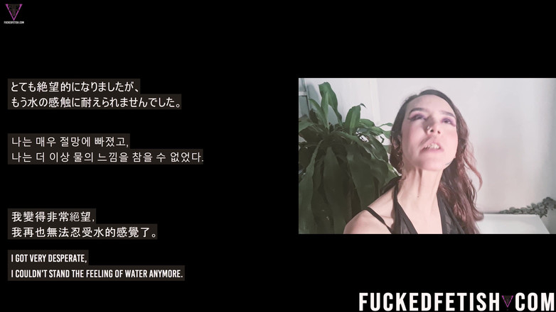 Fucked fetish: Sattira Full Desperate Bag and Water Bathtub Funny Faces
