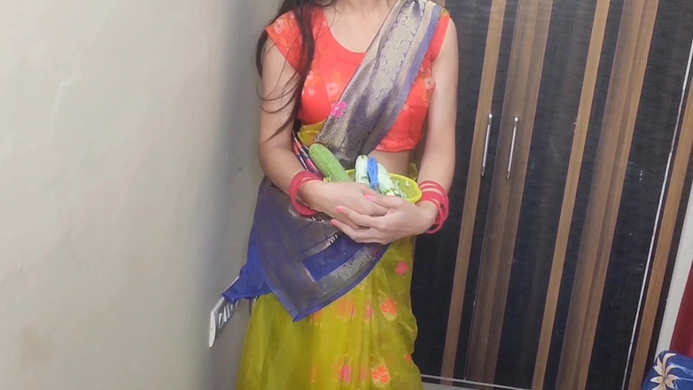 Apki_Sonakshi: Desi Village MILF Bhabhi sfruttata da Devar e ha scopato...