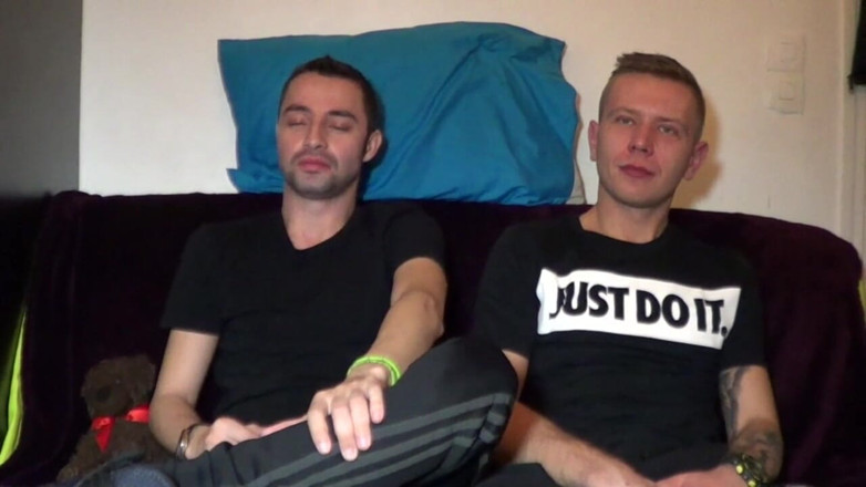 Gaybareback: Kosmin 被 oscar Wood 的 xxl 鸡巴无套性交